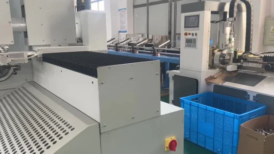 Machine de découpe laser à fibre CNC à alimentation automatique pour tube rond et carré